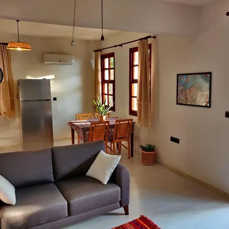 Olivia Homes * Kas
